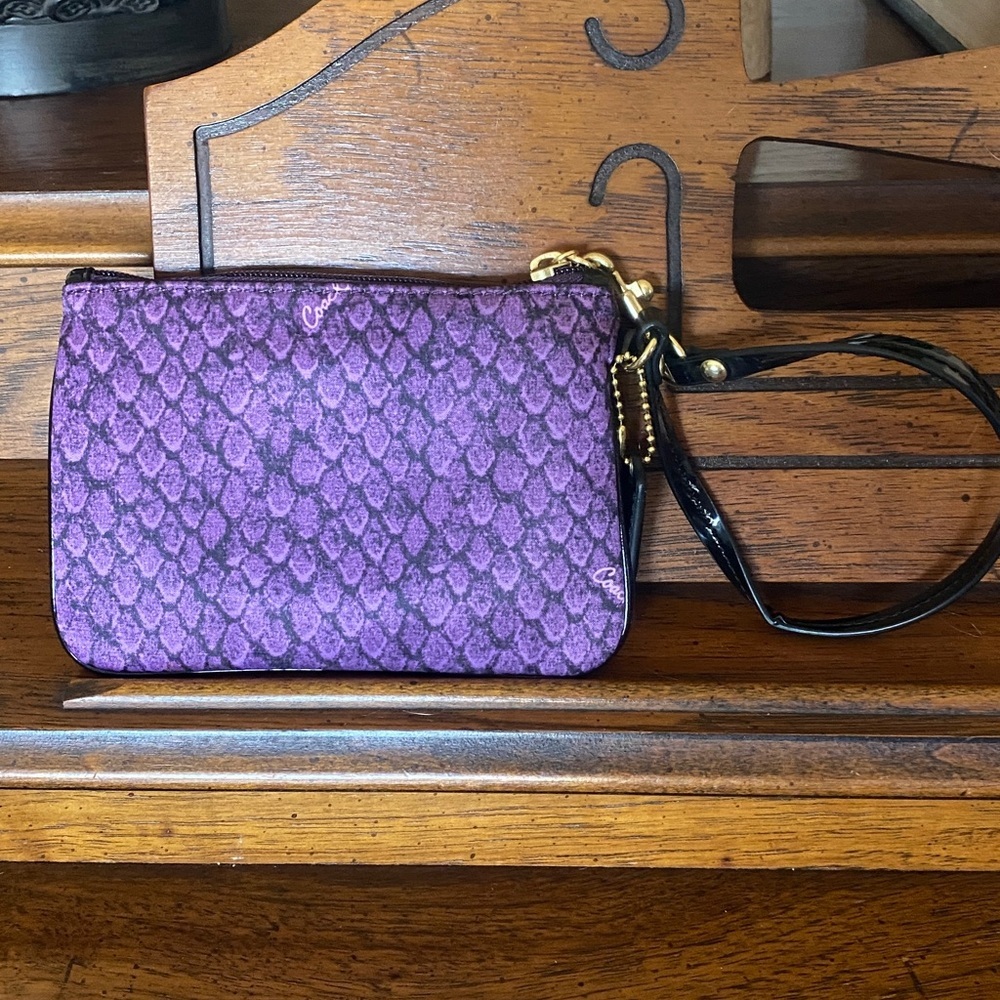 Coach Taylor Snake Print Satin Wristlet ๐ - Picture 2 of 8